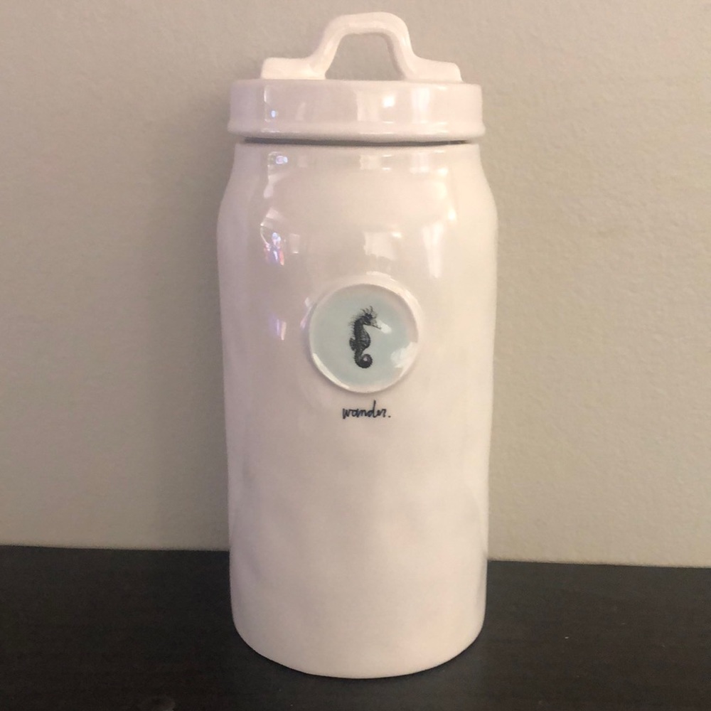 RARE Rae Dunn Wander Seahorse Canister EUC. BIG M magenta mark.